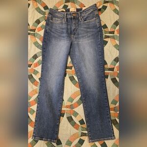 NWT Universal Thread High Rise Straight Leg Jeans Size 6